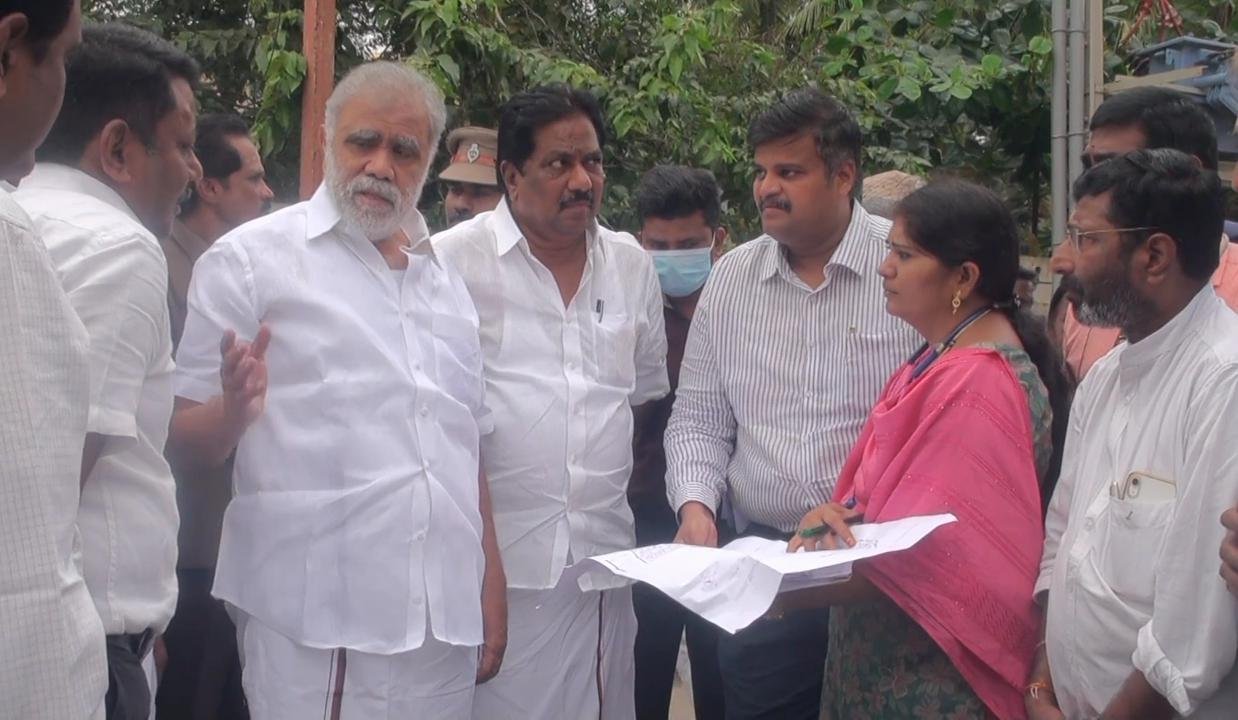 மக்களுக்கு நிவாரணம் வழங்குவது குறித்து முதலமைச்சர் ஆலோசனை-அமைச்சர் பெரியசாமி 