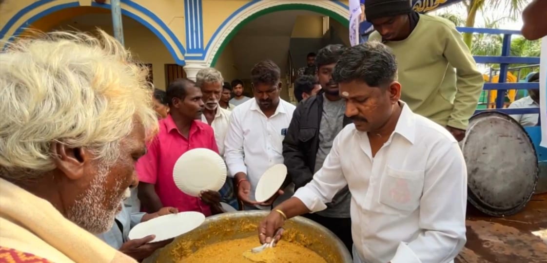 நடிகர் விஜய்  உத்தரவு விட்ட நிலையில் களத்திற்கு வருகை-விஜய் மக்கள் இயக்கத்தினர்