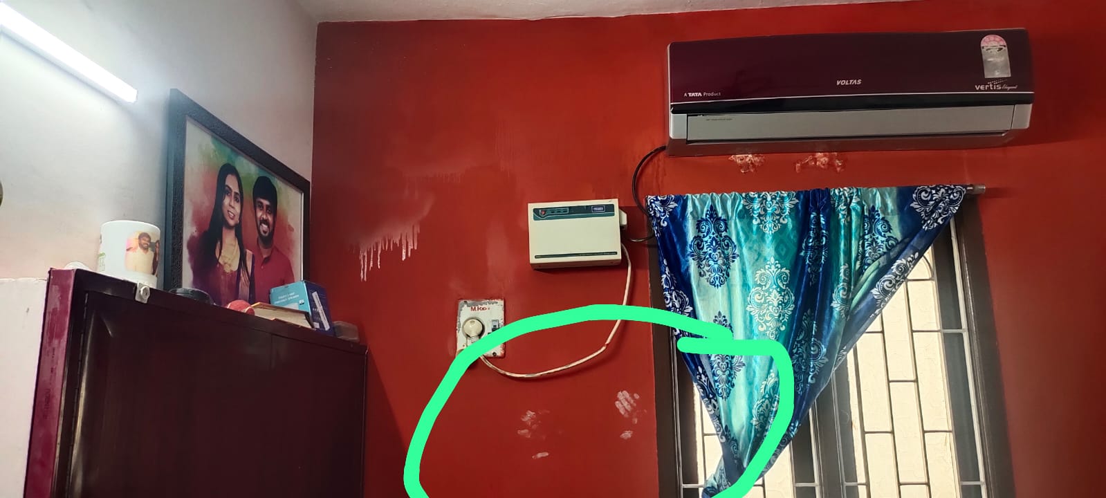 திமுக கவுன்சிலர் மின்சாரம் தாக்கி விபத்து