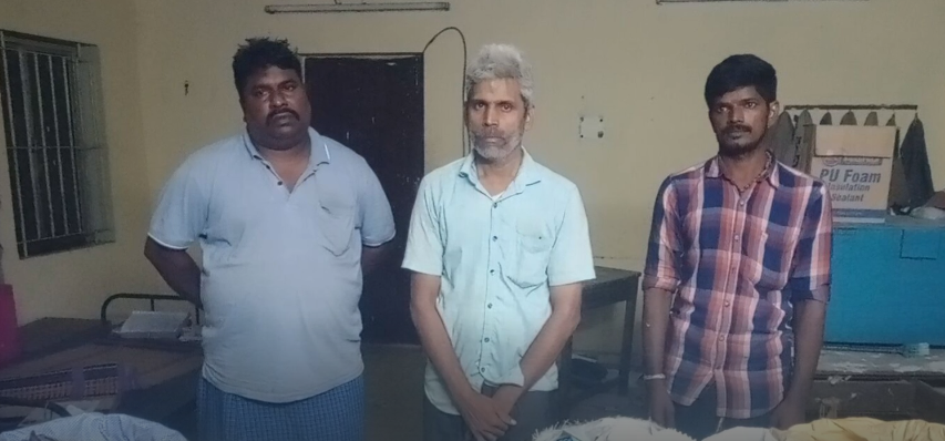 ஆவடியில் குட்கா பறிமுதல் - மூன்று பேர் கைது