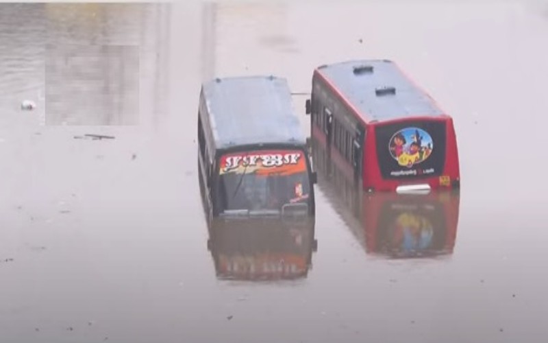 "நான்கு மாவட்டங்களுக்கு ரெட் அலர்ட் தொடர்கிறது"- வானிலை ஆய்வு மையம் தகவல்!