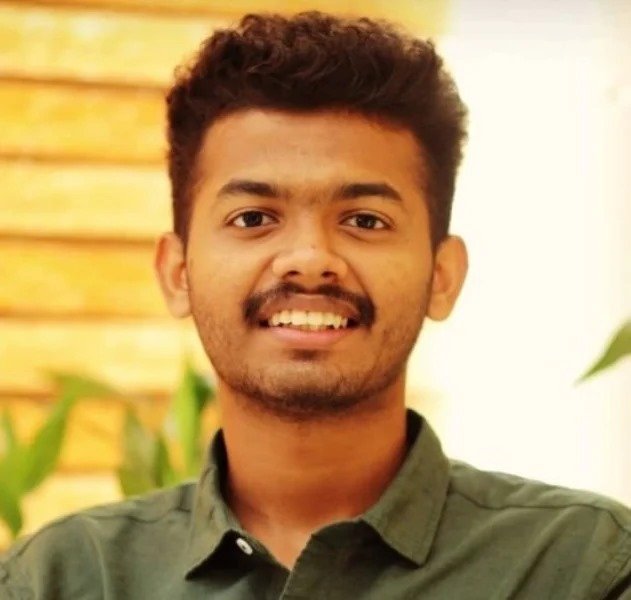 மலையாள நடிகர்களை களமிறக்கும் தனுஷ்....'DD3' அப்டேட்!