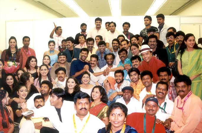 விதையாக விதைக்கப்பட்டார் 'விஜயகாந்த்'... முடிவில் ஒரு தொடக்கம்!