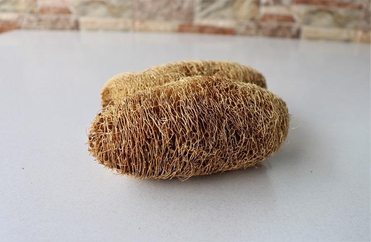 கழுத்தின் கருமை நீங்க இதை செய்யுங்க!