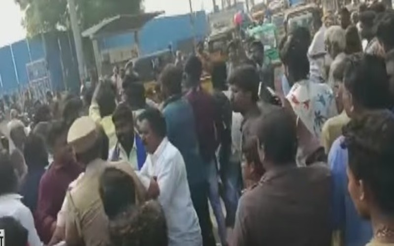 தி.மு.க. எம்.எல்.ஏ.வை முற்றுகையிட்ட பொதுமக்கள்!