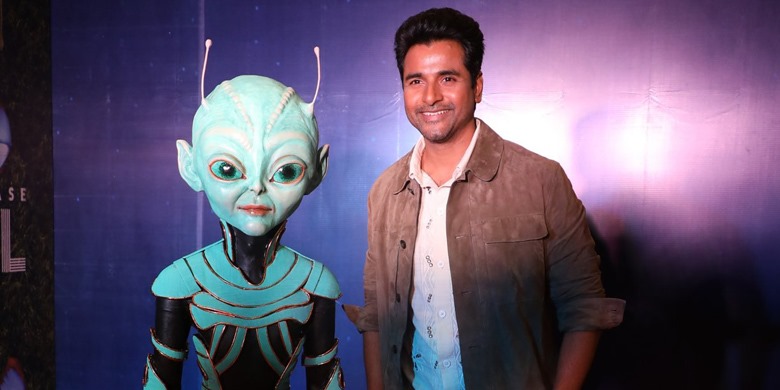 இயக்குனர் அவதாரம் எடுக்கும் சிவகார்த்திகேயன்......இன்ப அதிர்ச்சியில் ரசிகர்கள்!