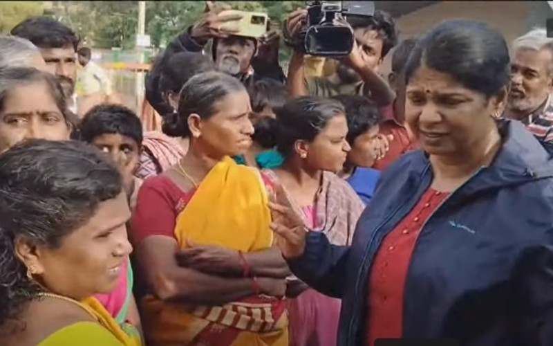 கனிமொழி எம்.பி.யின் காரை முற்றுகையிட்ட பொதுமக்கள்!