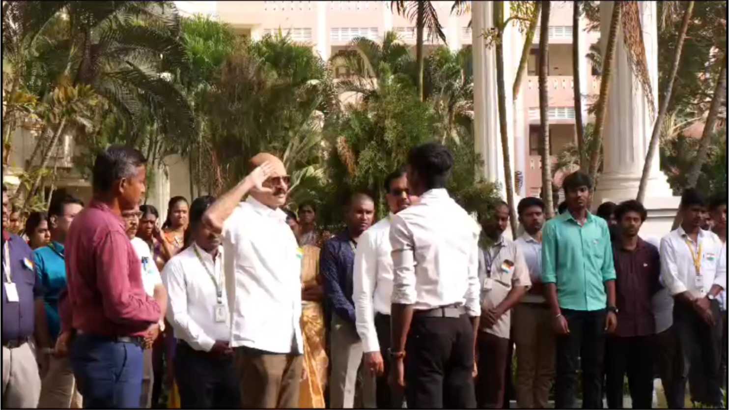 ஆவடி அருகே தனியார் கல்லூரியில் 20வது முன்னாள் மாணவர்கள் சந்திப்பு மற்றும் 75வது குடியரசு தின விழா கொண்டாடப்பட்டது.