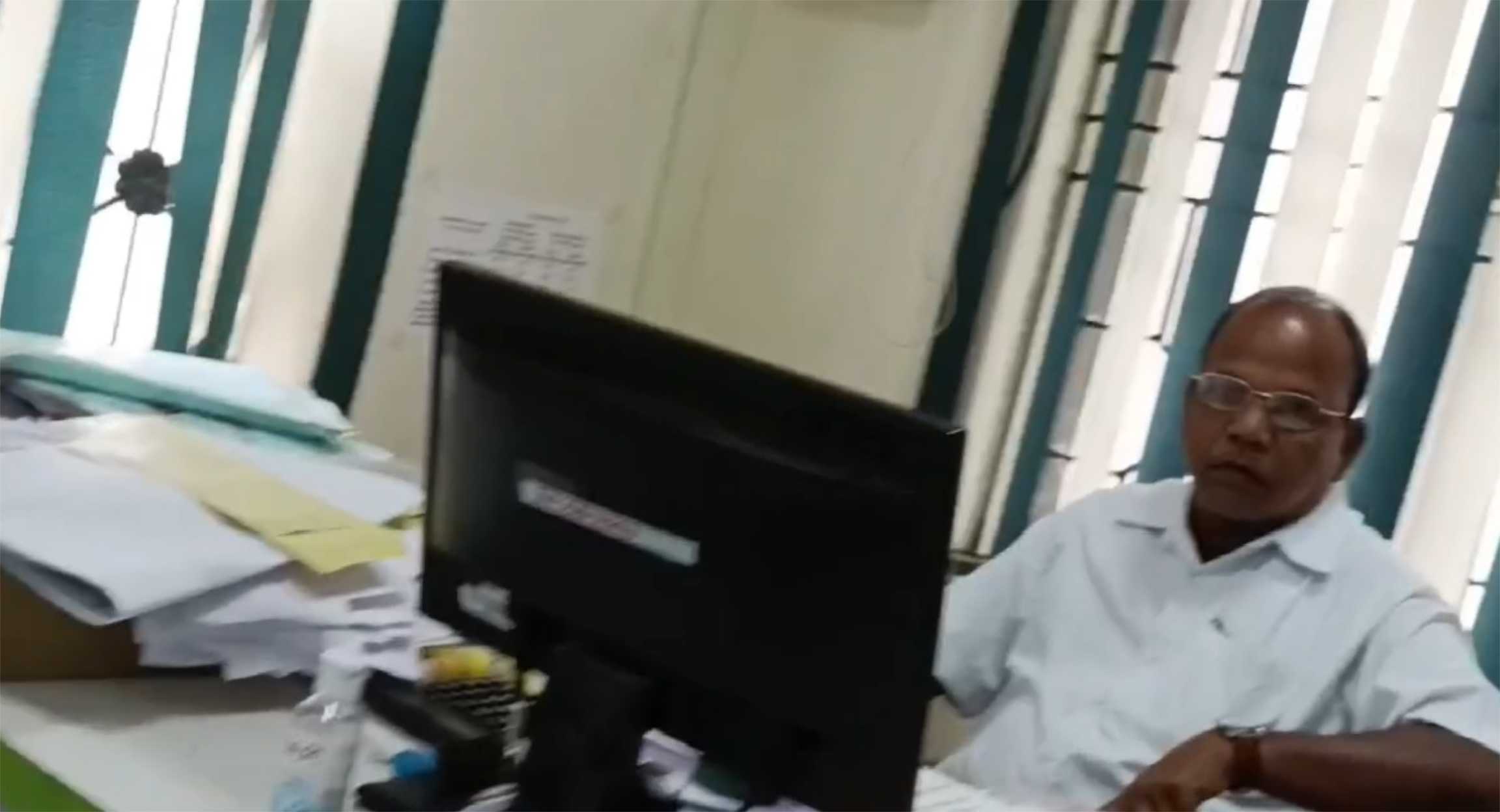 75 ஆண்டு குடியரசு தினத்தில் செயல்படும் காஞ்சிபுரம் மத்திய கூட்டுறவு வங்கிகள்!