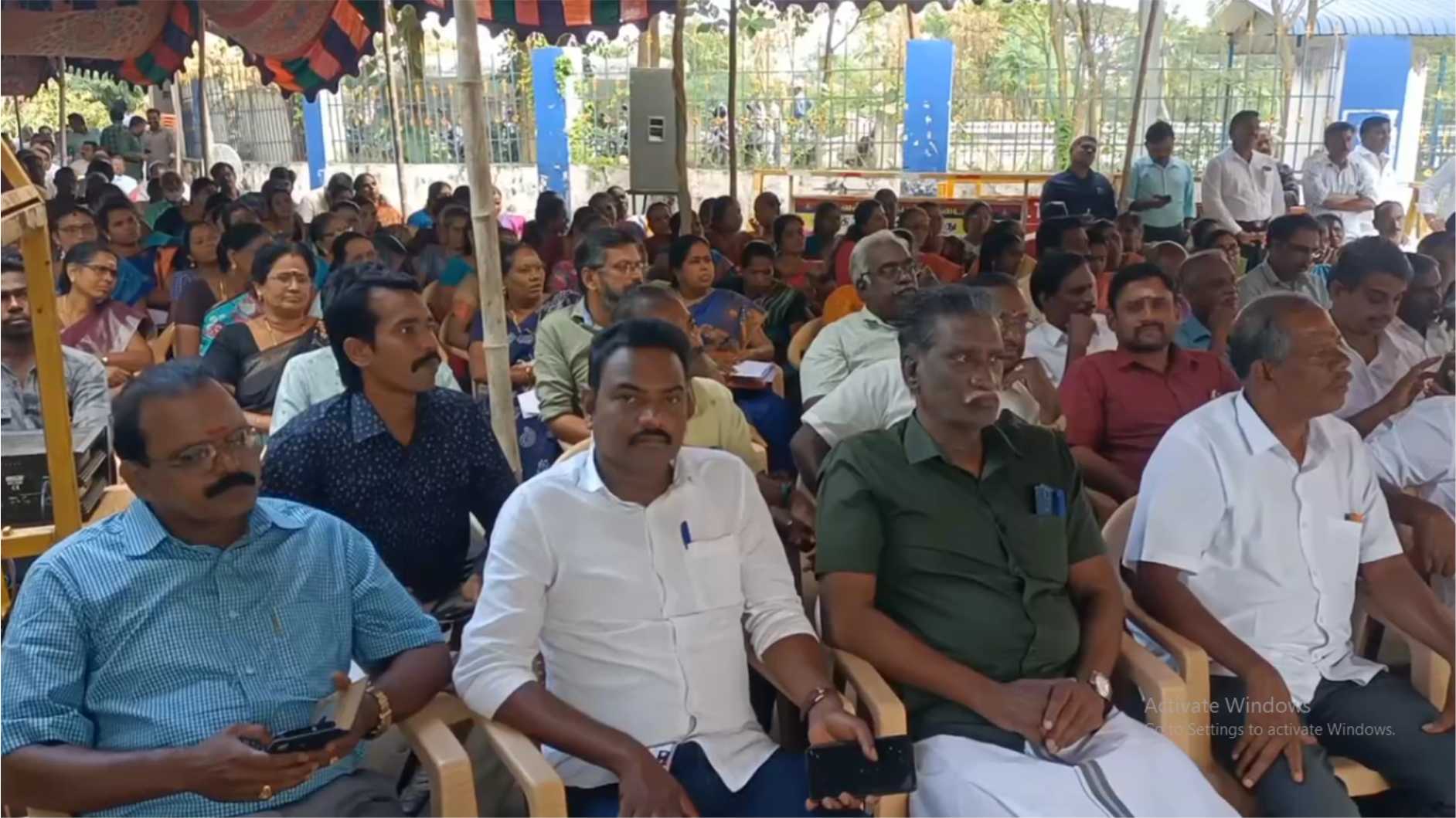 திருவாரூரில் தமிழ்நாடு தொடக்கக்கல்வி ஆசிரியர்கள் உண்ணாவிரத போராட்டம்!!