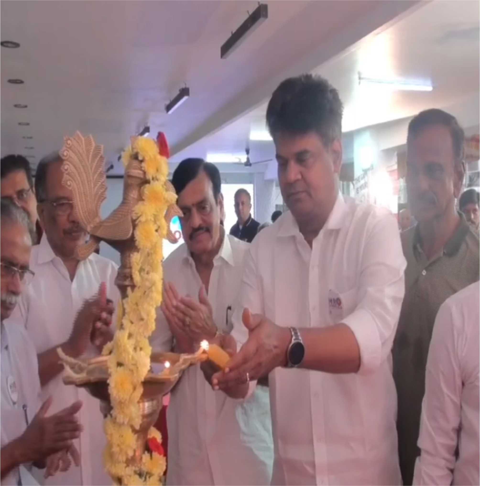 சென்னை அண்ணா நகர் தனியார்  மருத்துவமனையில் சிறுநீரக இலவச மருத்துவ முகாம்!