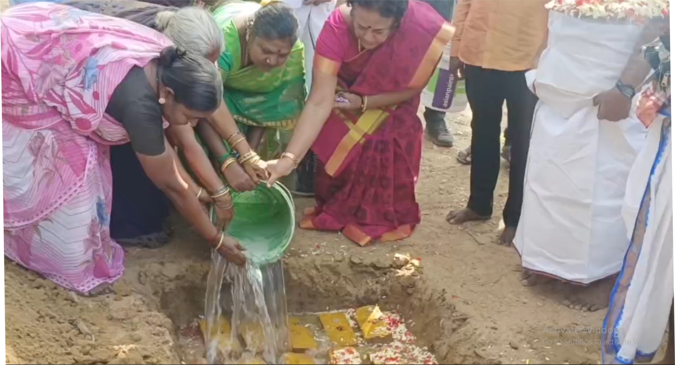 ஆவடி பகுதியில் இரண்டு பூங்காவிற்கு அடிக்கல் நாட்டினார் சட்டமன்ற உறுப்பினர்!