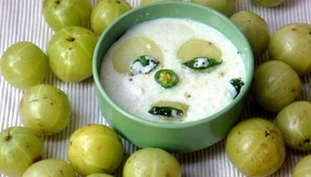 வைட்டமின் சி நிறைந்த நெல்லிக்காய் பச்சடி செய்யலாம் வாங்க!