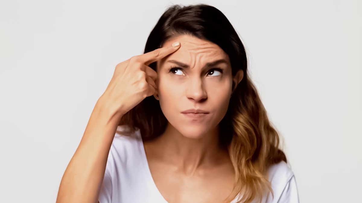 நெற்றியில் உள்ள கருமையை போக்க சில டிப்ஸ்!