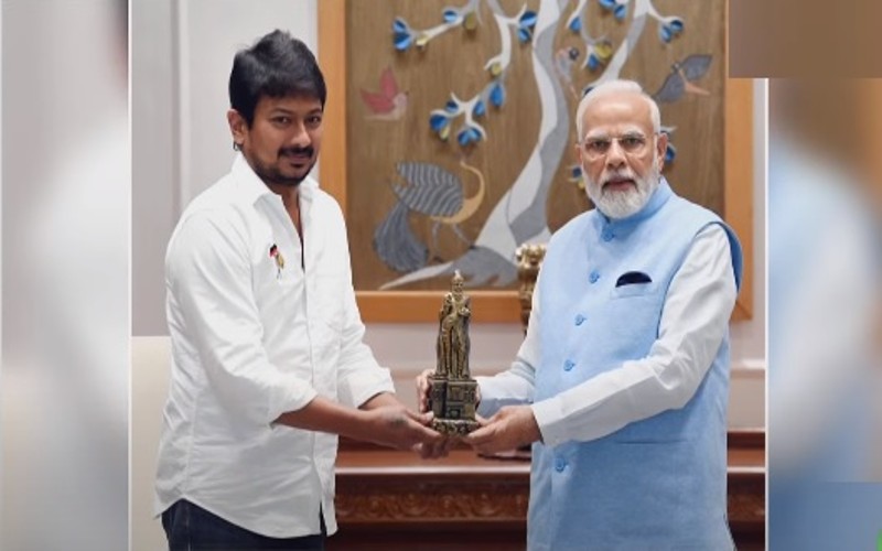பிரதமர் நரேந்திர மோடியுடன் அமைச்சர் உதயநிதி சந்திப்பு!