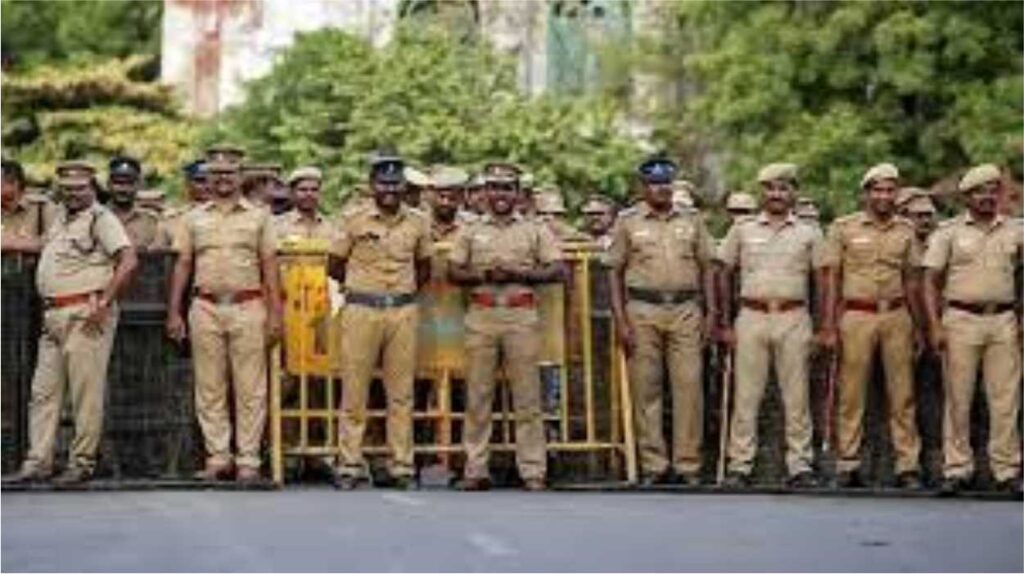 பொங்கலை முன்னிட்டு தமிழகம் முழுவதும் 50 ஆயிரம் போலீசார் பாதுகாப்பு பணியில் ஈடுபட்டுள்ளனர்!