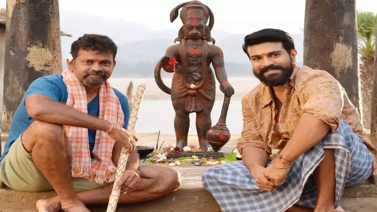 மீண்டும் புஷ்பா பட இயக்குனருடன் கூட்டணி அமைக்கும் ராம்சரண்!