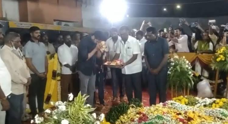 நடிகர் சங்க கட்டிடத்திற்கு விஜயகாந்த் பெயர் வைப்பது தான் நியாயம் .....நடிகர் ஜெயம் ரவி!