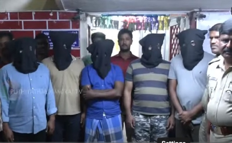 நூல் வியாபாரியிடம் அமலாக்கத்துறை அதிகாரிகள் எனக்கூறி மோசடி!