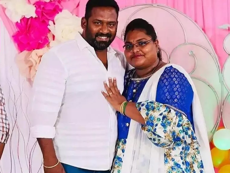 கோலாகலமாக நடந்து முடிந்த ரோபோ சங்கர் மகள் இந்திரஜாவின் நிச்சயதார்த்தம்!