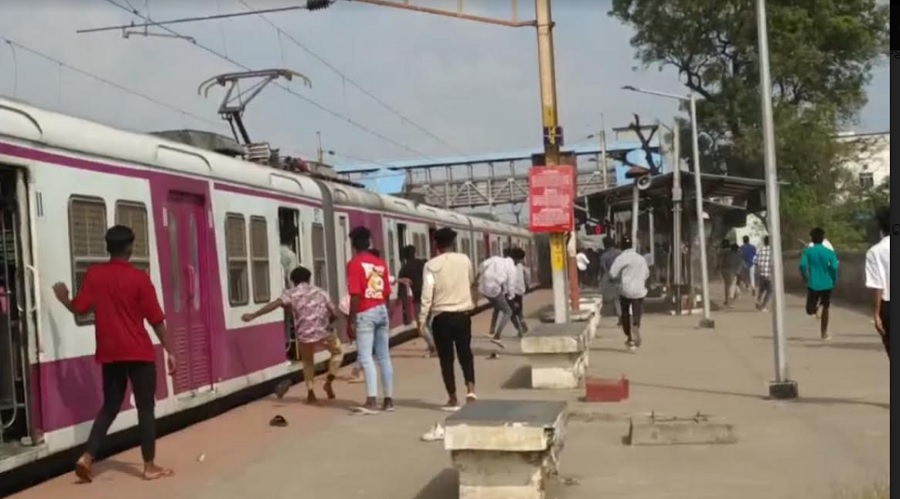 ரயில் நிலையத்தில் மோதல்- 3 மாணவர்கள் கைது!