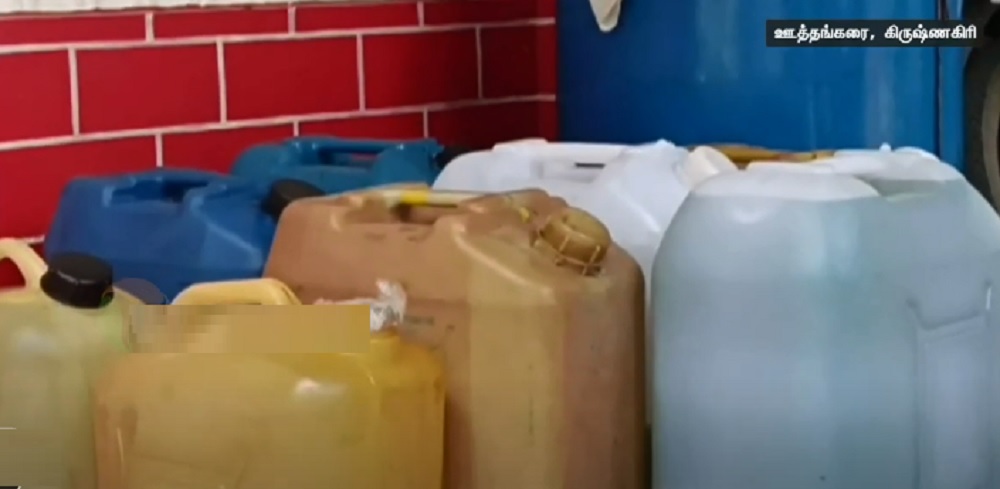 பேருந்தில் டீசல் திருடிய 3 பேர் கைது!