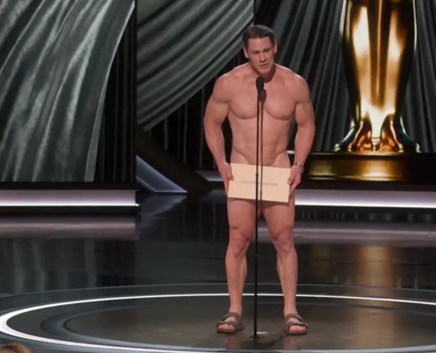 ஆஸ்கர் மேடைக்கு நிர்வாணமாக வந்த பிரபலம்..... உலக அளவில் ட்ரண்டாகும் புகைப்படம்!