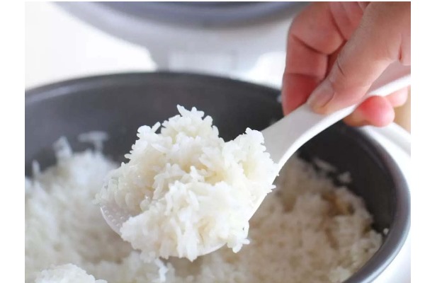 விஷமாக மாறும் அபாயம்.....இந்த உணவுகளை மீண்டும் சூடுபடுத்தாதீர்கள்!