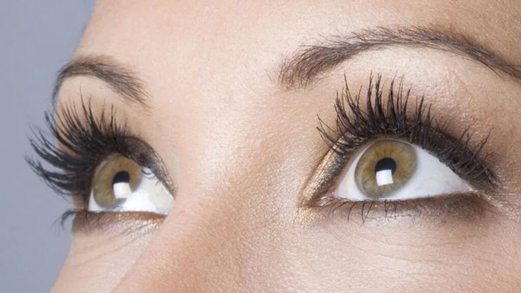 தக்காளி சாப்பிட்டால் கண் பார்வைக்கு நல்லது!