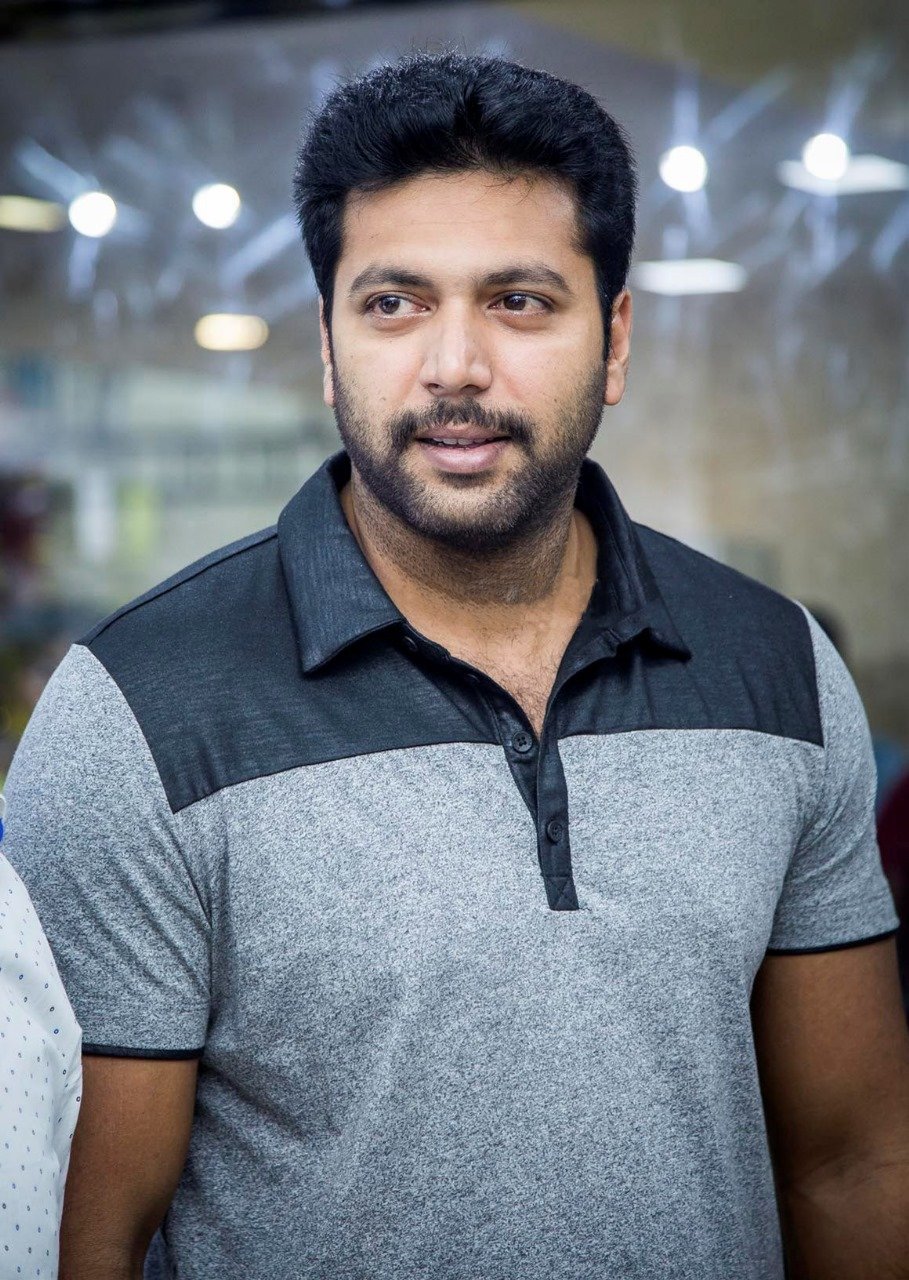 மூன்று கெட்டப்புகளில் நடிக்கும் நடிகர் ரவி.... எந்த படத்தில் தெரியுமா?