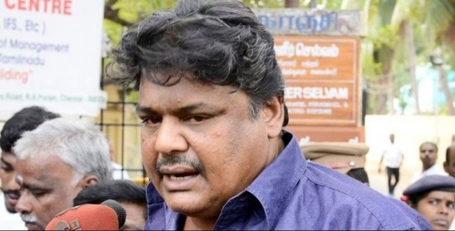 கட்சியின் தலைவர் பதவியில் இருந்து நீக்கப்பட்ட மன்சூர் அலிகான்!