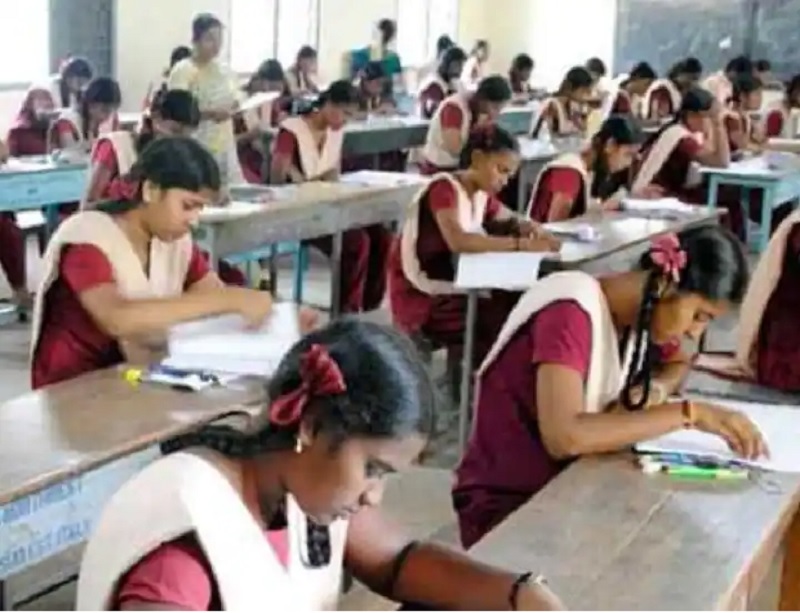 தமிழகத்தில் +2 பொதுத்தேர்வு தொடங்கியது!