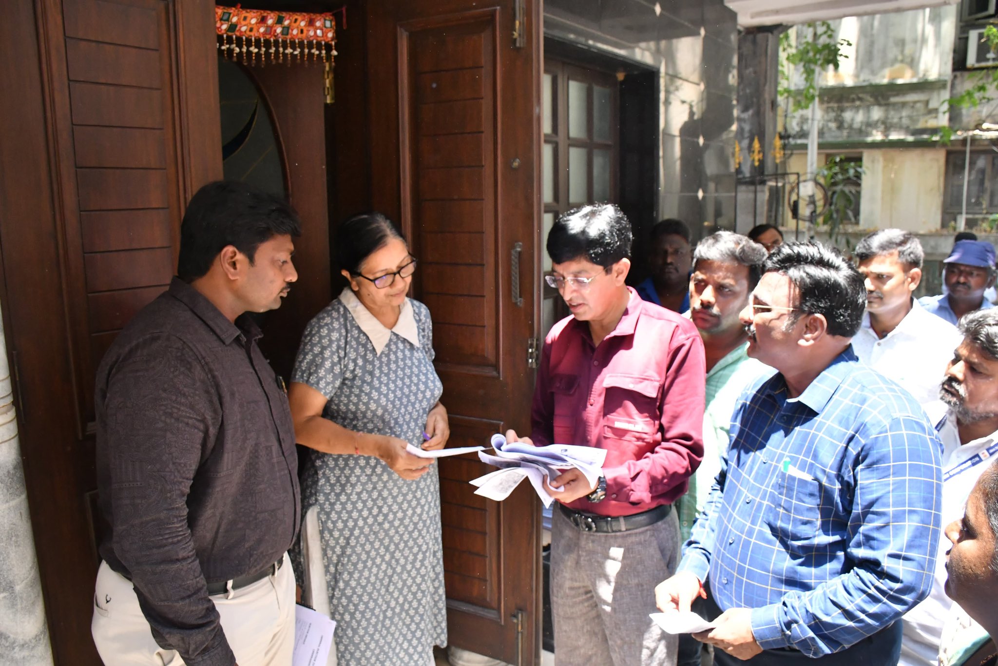 தமிழகம் முழுவதும் பூத் ஸ்லிப் வழங்கும் பணிகள் தொடக்கம்!