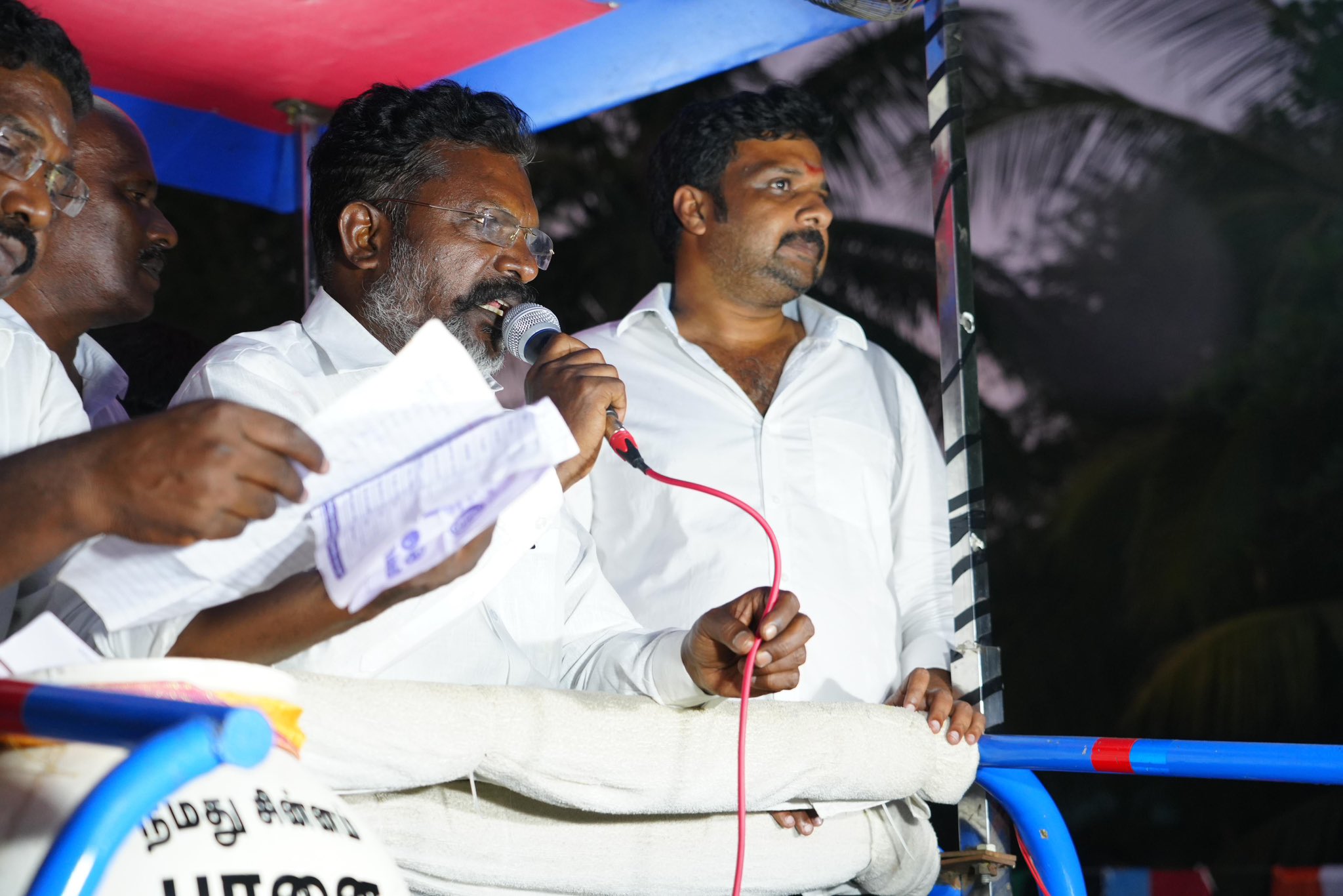 "பாசிச கும்பலிடமிருந்து நாட்டைக் காக்க உறுதியேற்போம்"- தொல்.திருமாவளவன் எம்.பி. அறிக்கை!