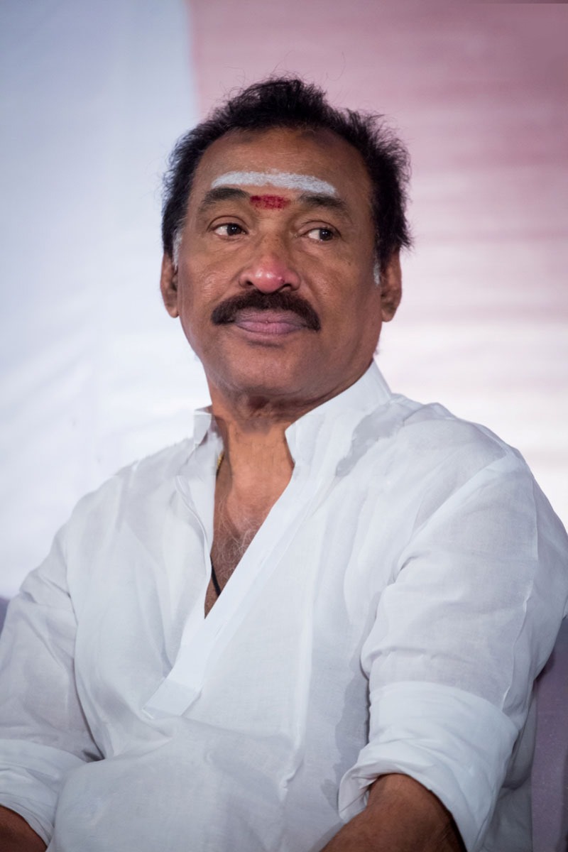 ராயன் படத்தில் வில்லனாக நடிக்க மறுத்த பிரபல இசையமைப்பாளர்!