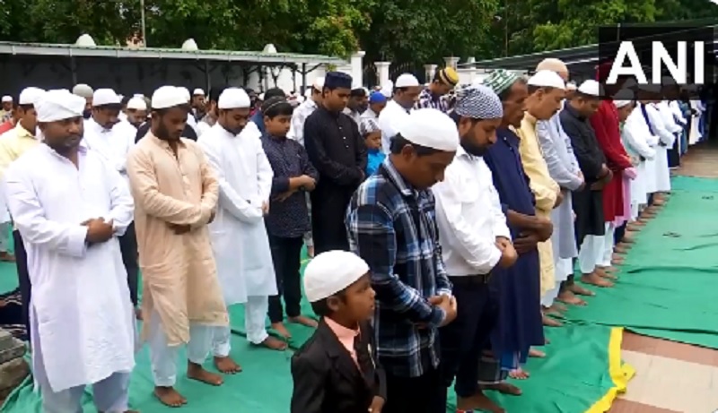 தமிழகத்தில் ரம்ஜான் பண்டிகை உற்சாகக் கொண்டாட்டம்!