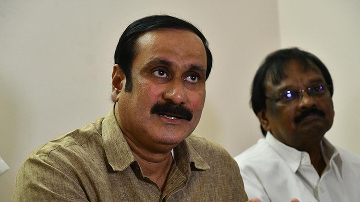 மூடப்பட்ட 26 மணல் குவாரிகளை திறக்கக் கூடாது - அன்புமணி இராமதாஸ்