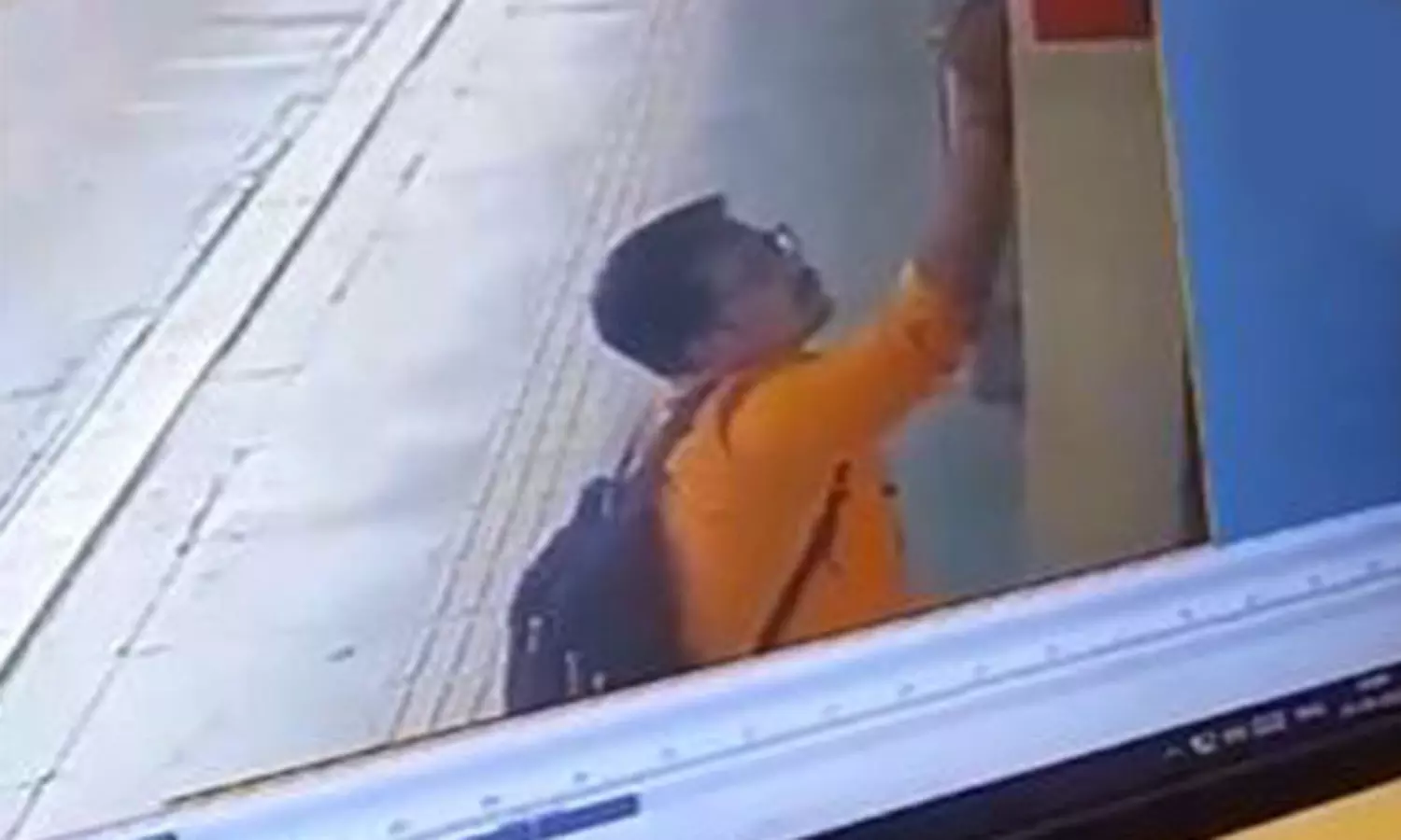 கெஜ்ரிவாலுக்கு கொலைமிரட்டல் - ஒருவர் கைது