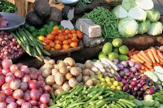 தக்காளி பீன்ஸ் விலை கிடுகிடு உயர்வு - தாய்மார்கள் அதிர்ச்சி.