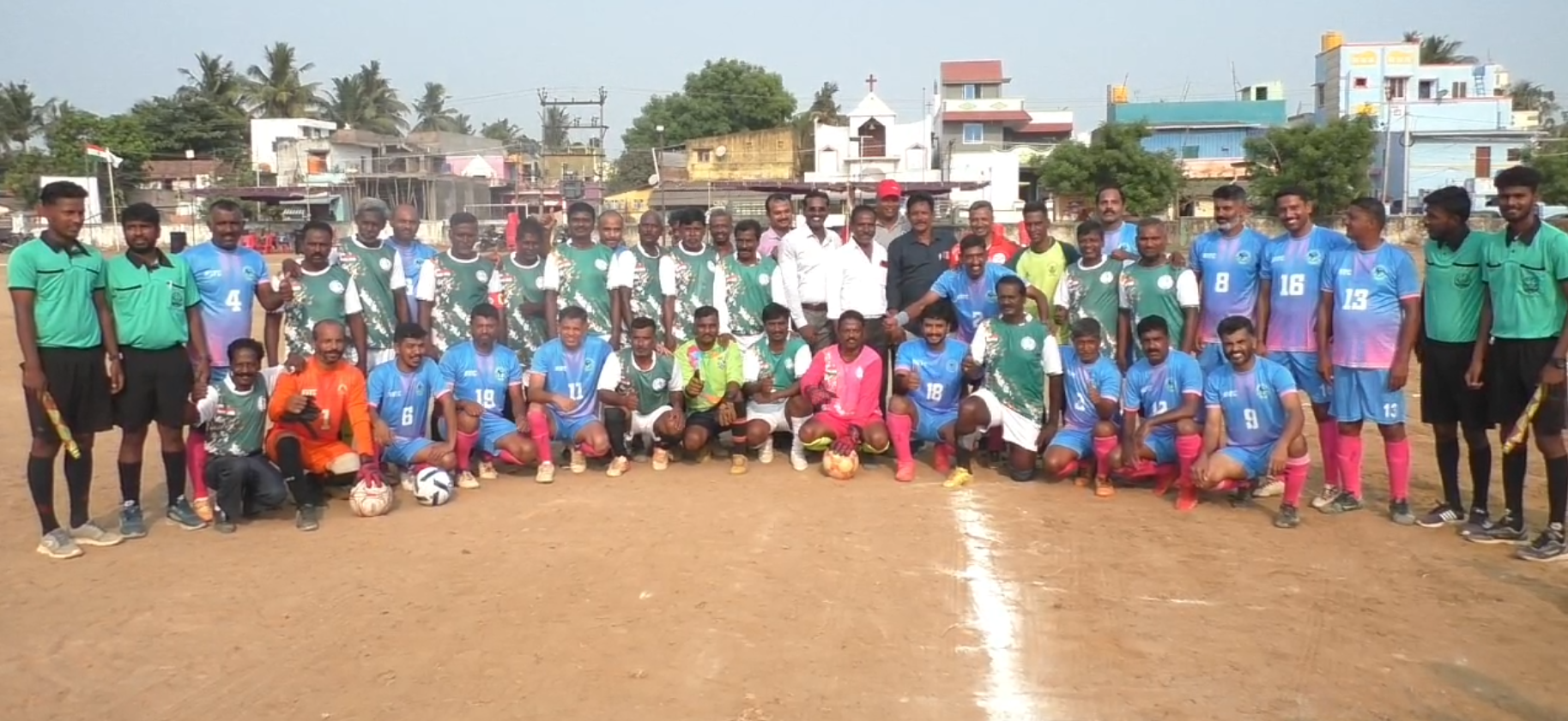 ஆவடியில் வெட்ரன்ஸ் கால் பந்தாட்ட போட்டி