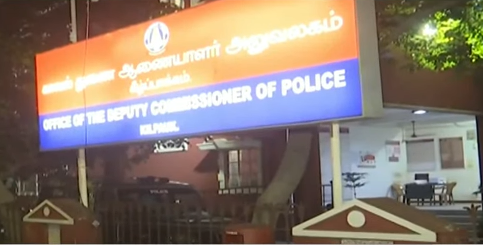 இளம்பெண் தற்கொலை முயற்சி - 3 பேர் கைது