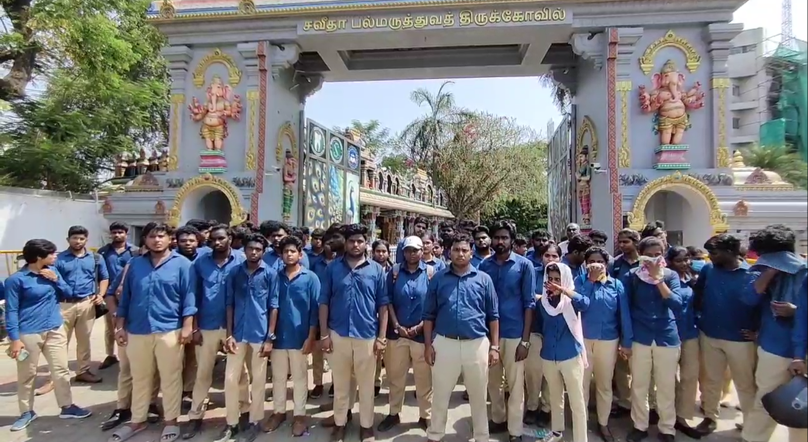 பூவிருந்தவல்லி சவீதா கல்லூரி மாணவர்கள் போராட்டம்