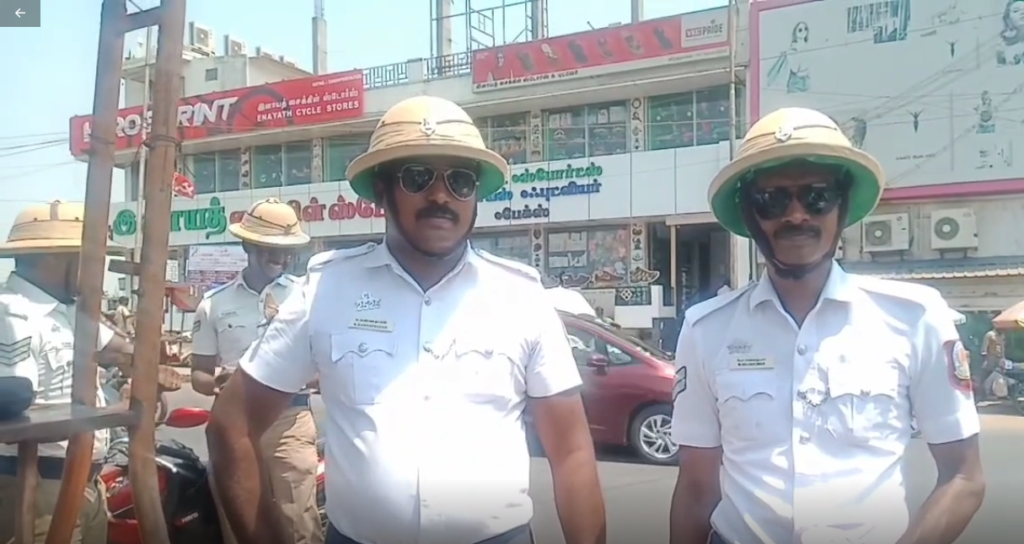 விருத்தாசலம் போக்குவரத்து காவலர்கள்