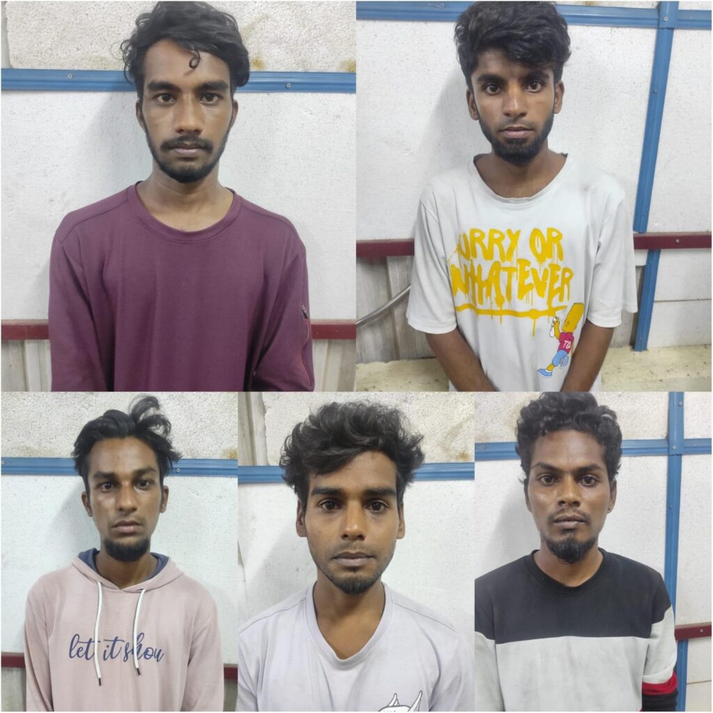 டேட்டிங் செயலி மூலம் போலீஸ் பெயரில் நூதன மோசடி-  பட்டாபிராமை சேர்ந்த ஐந்து பேர் கைது
