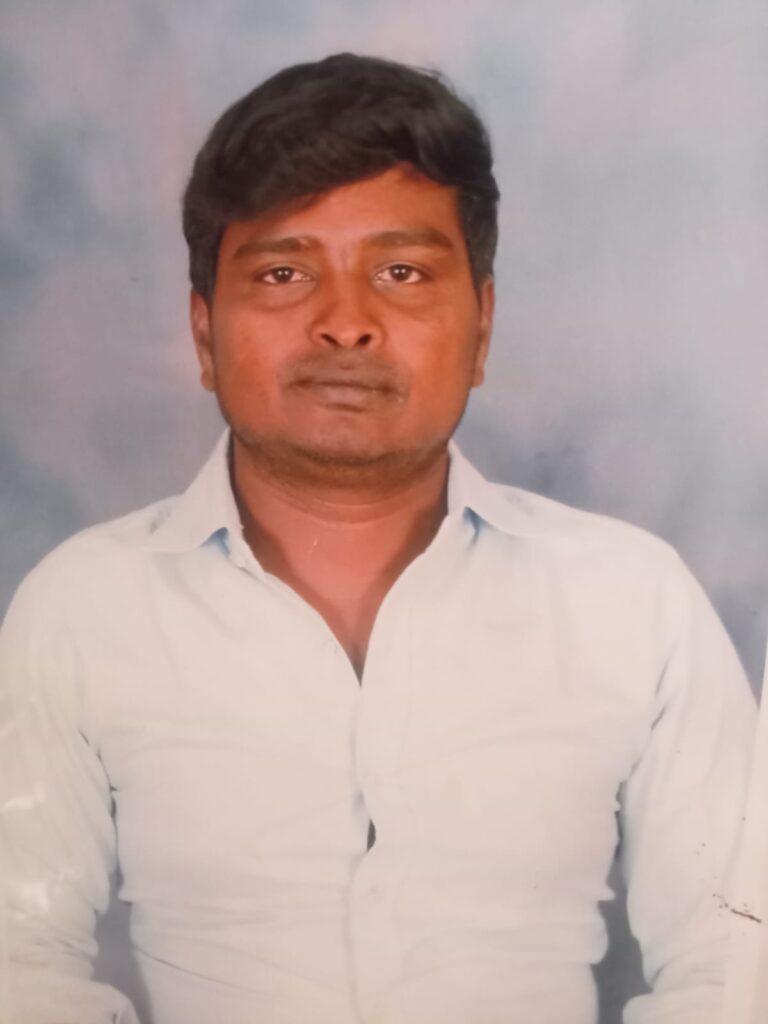 சேலத்தில் ரவுடி கைது. மதிப்பிழப்பு செய்யப்பட்ட 1000 மற்றும் 500 ரூபாய் நோட்டுகள் பறிமுதல்