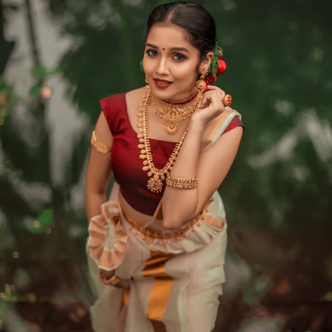 இது என் தனிப்பட்ட விருப்பம்..... விமர்சனங்களுக்கு பதிலடி கொடுத்த அனிகா சுரேந்திரன்!