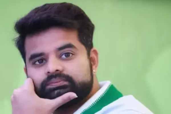 ரேவண்ணா, பிரஜ்வல் ரேவண்ணா ஆகியோர் வீடுகளில் சோதனை