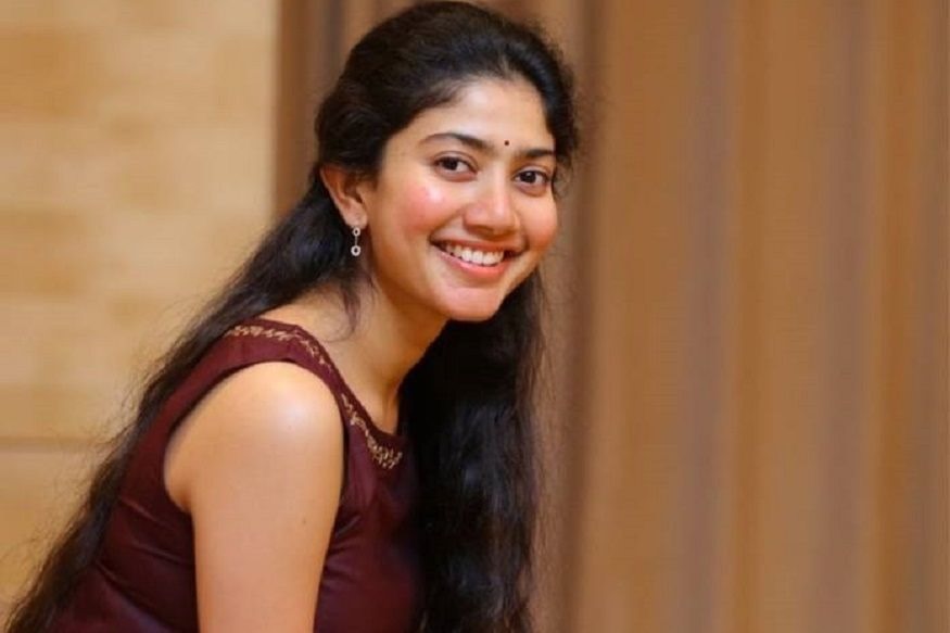 உடம்பைக் காட்டி நடிக்க வேண்டிய அவசியம் இல்லை.... உணர்வுப்பூர்வமாக பேசிய சாய்பல்லவி!