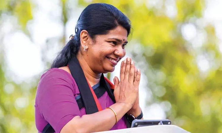 தூத்துக்குடியில் திமுக வேட்பாளர் கனிமொழி முன்னிலை