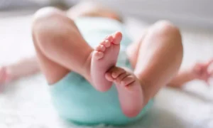 ஒரு வயது குழந்தையை கொடுமைப்படுத்திய தாய் கைது